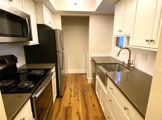 7538 Foxridge Way APT F, Anchorage, AK 99518