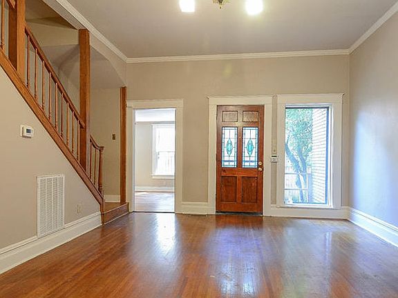 3rd image of 500 E 8th St #1