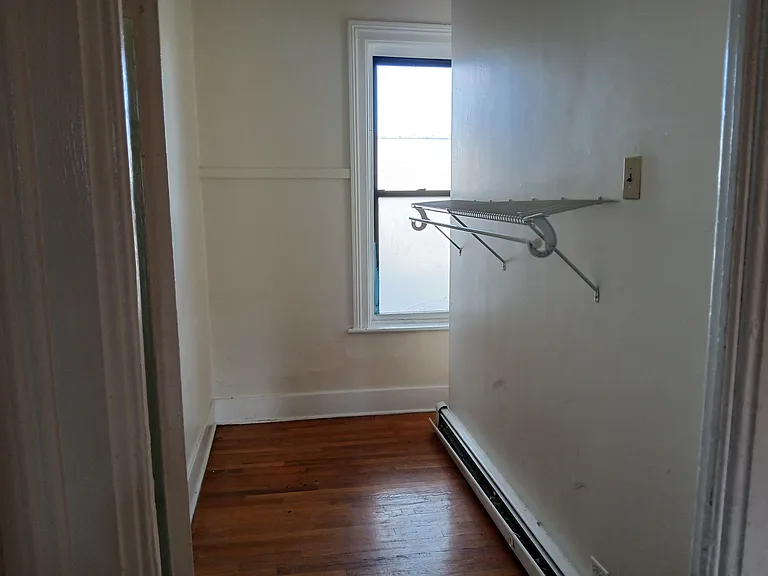 1826 3rd Ave #3 — Photo 6