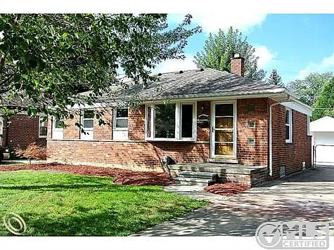 10051 Seltzer St photo 1