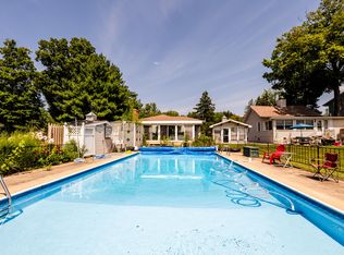 5587 Paw Paw Lake Rd, Coloma, MI 49038