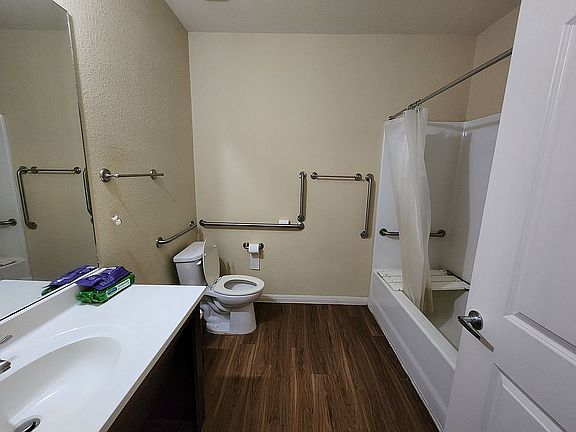 5th image of 735 Avenue F