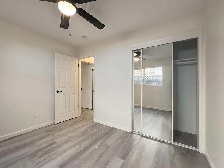 1720 Hearst Ave #B — Photo 8