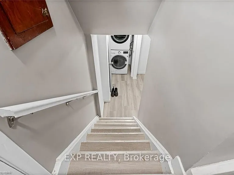 92 Margery Ave — Photo 5