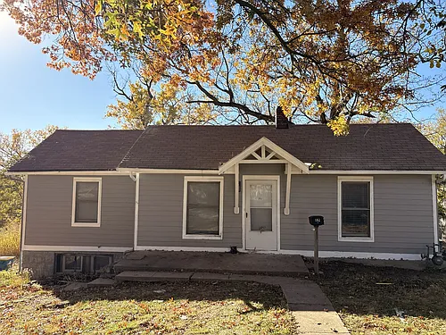 182 Novak St Photo 1