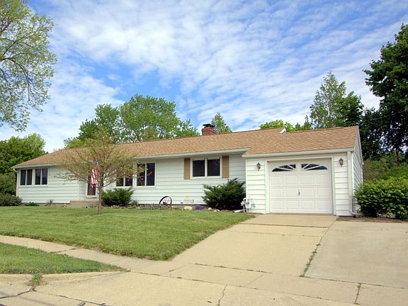 Double-wide driveway