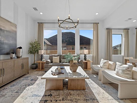 5th image of 4808 Regents Pl