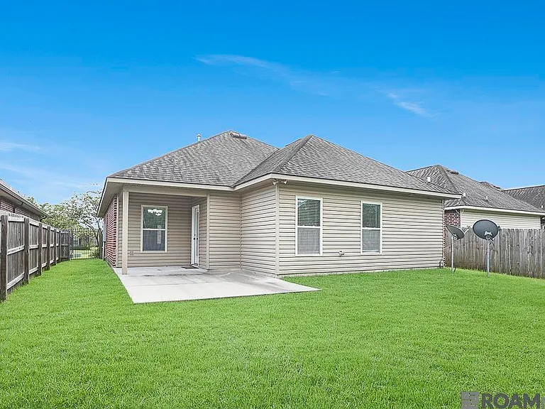 18317 Sunset Park Dr — Photo 11