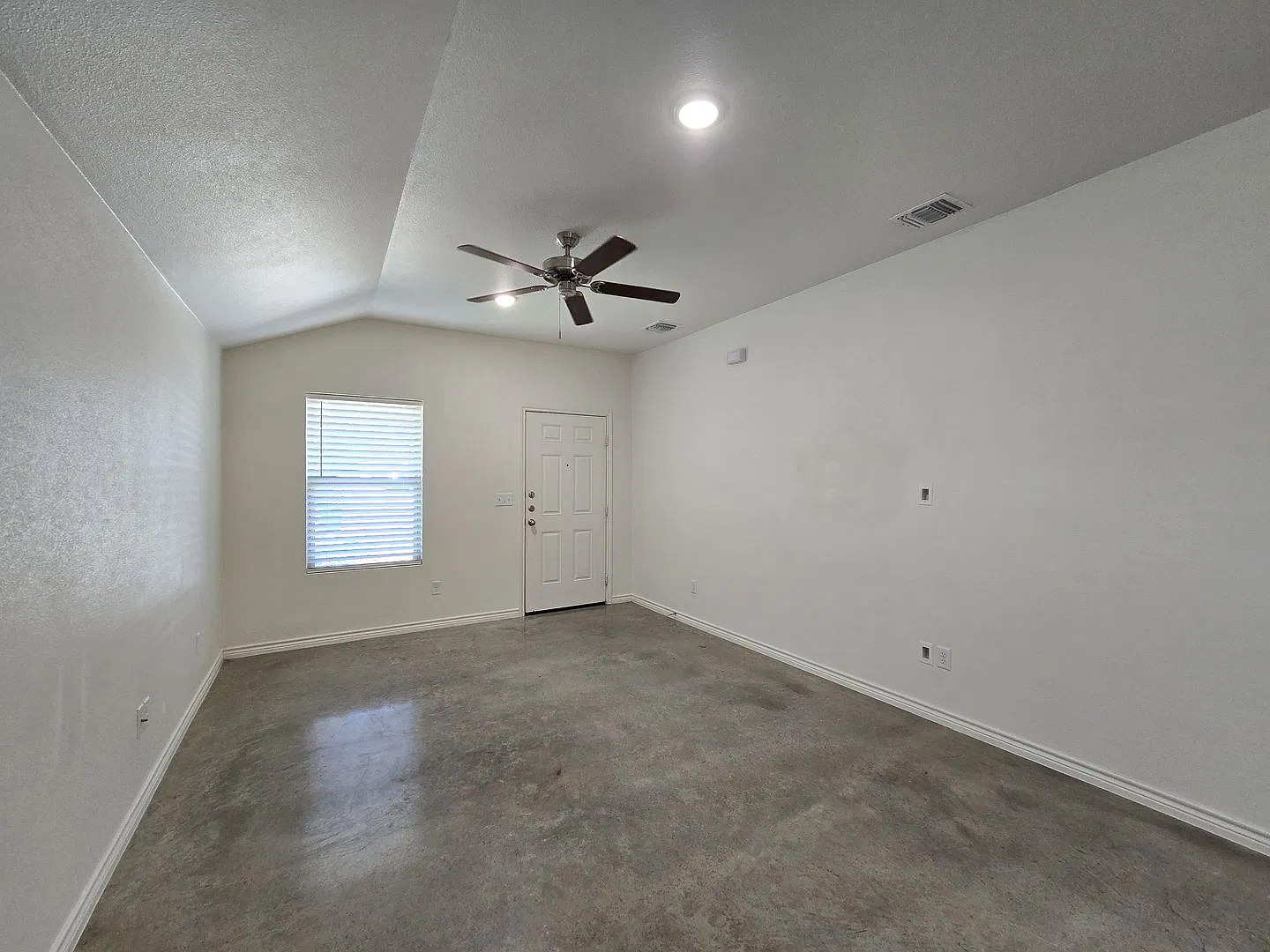 2318 Zanoletti Ct, Unit B, Temple, TX — Photo 4
