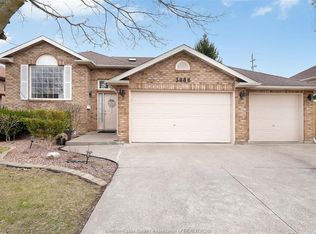 3888 Aristotle Cres, Windsor, ON N9G 2N9
