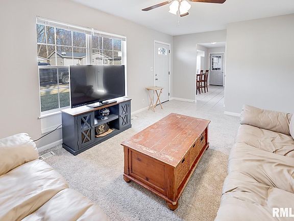 5th image of 4038 W Courtland St
