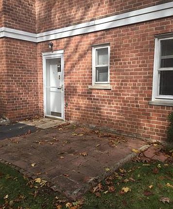 2nd image of 125 N Washington Ave APT 18