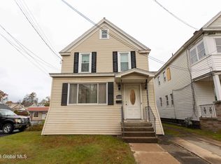 2221 Guilderland Ave, Schenectady, NY 12306