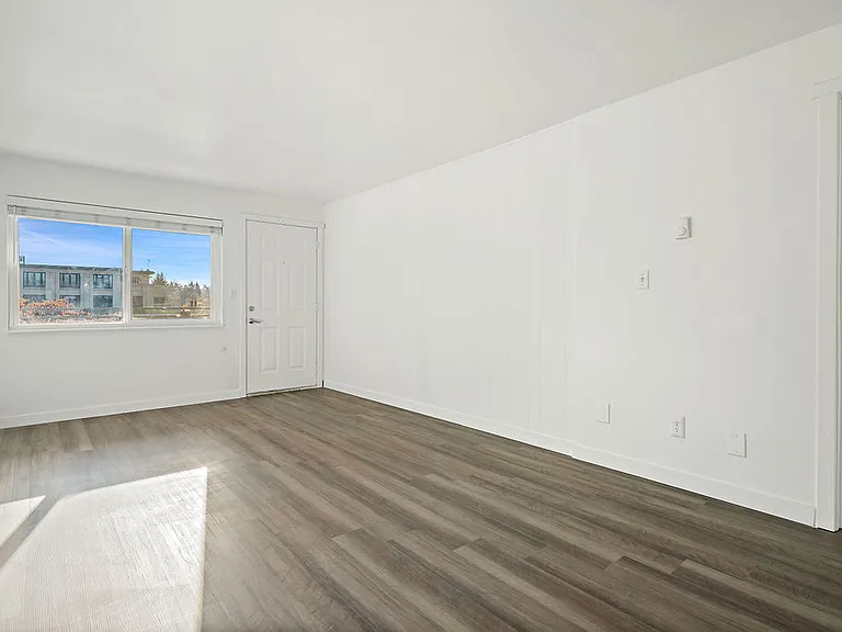 Boulevard 99 Apartments — Photo 15