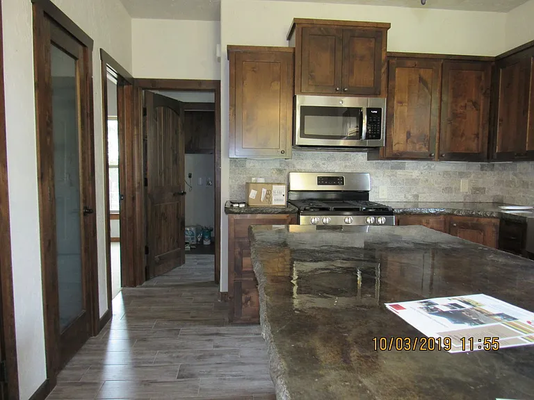 521 NW Eagles Landing Pl — Photo 37