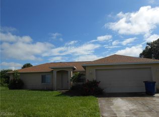 335 Pinehurst Ave, Lehigh Acres, FL 33936