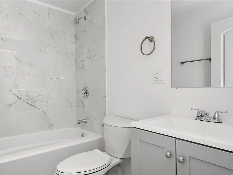 2353 N Springfield Ave #2 — Photo 11
