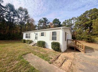 542 Farber Dr, Adamsville, TN 38310