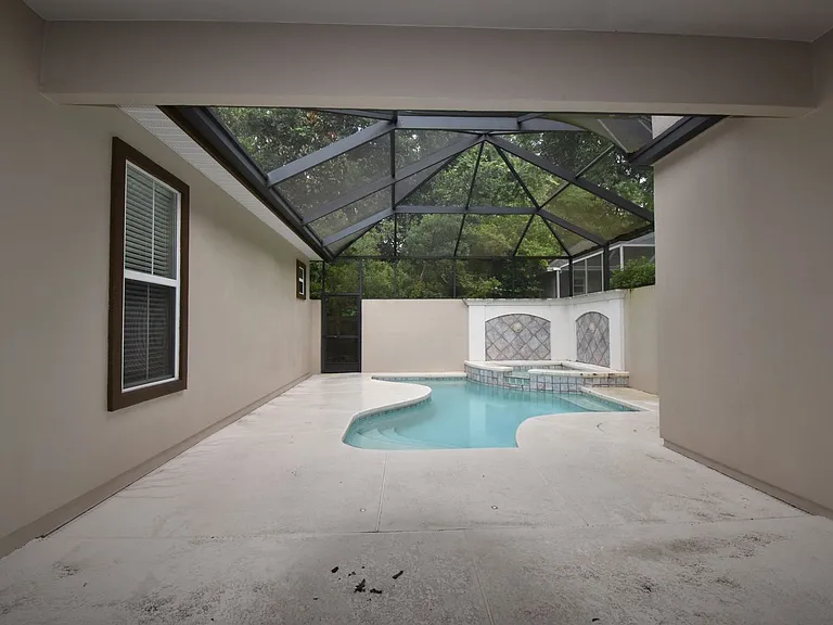 3813 SW 91st Dr — Photo 9