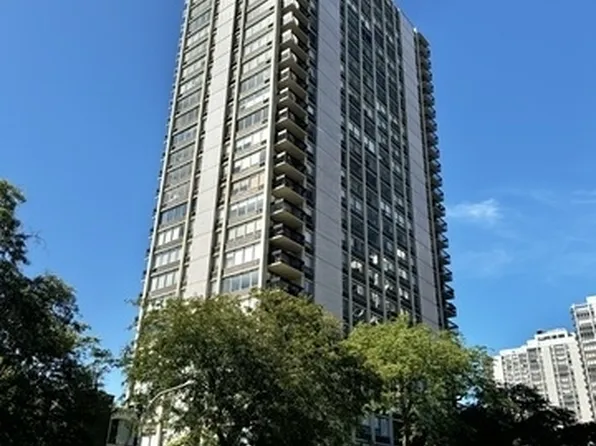 1355 N Sandburg Ter #2609D, Chicago, IL 60610