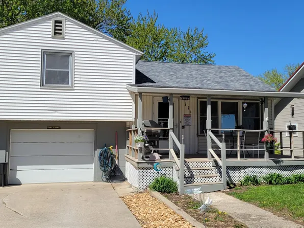 111 Inman St, Mallard, IA 50562