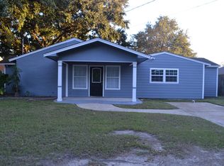 3006 Moreland St, Pascagoula, MS 39567
