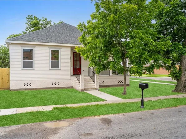 1405 Angela Ave, Arabi, LA 70032