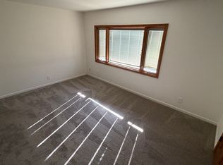 2 E La Diosa Dr, Tempe, AZ 85282