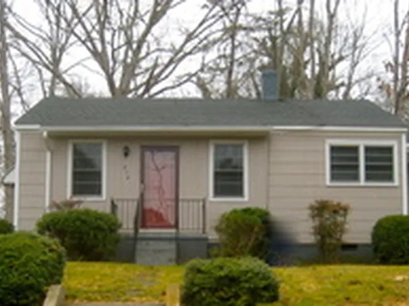 614 Forest Dr, Robbins, NC 27325