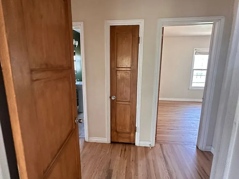 2152 Rexford Dr — Photo 11