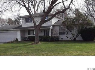 18 Terrain Dr, Rochester, NY 14618