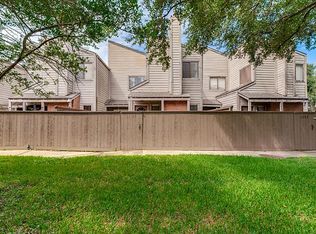 11755 Lakeside Place Dr, Houston, TX 77077