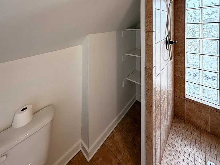 543 Stevenson St — Photo 31