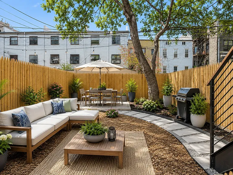 709 Monroe St #1 — Photo 6