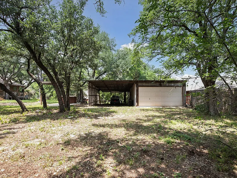 9400 Live Oak Ln — Photo 17