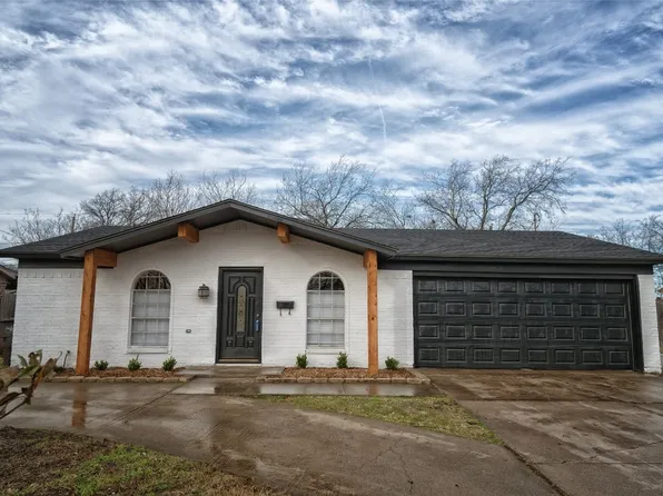 5628 Hensley Dr, Fort Worth, TX 76134