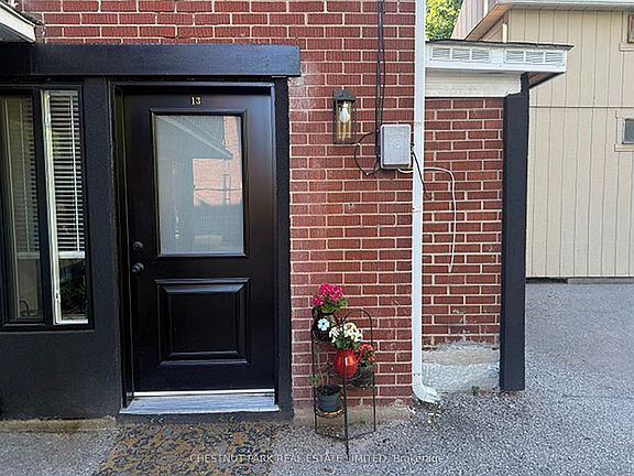 3rd image of 1695 Bathurst St #13
