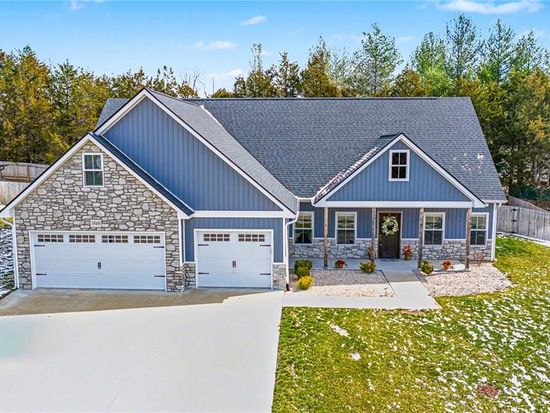 16480 Talladega Dr, Ashland, MO 65010