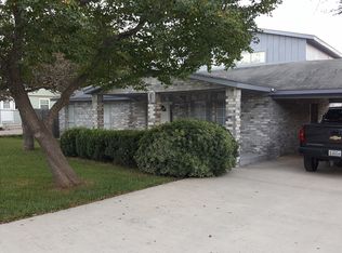 57 Gateway Dr, Poteet, TX 78065