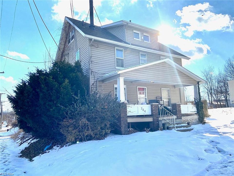 2nd image of 784 Roselawn Ave