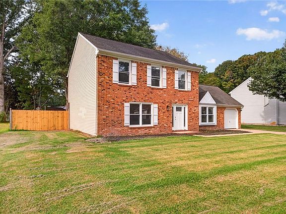 3rd image of 753 Helmsdale Way