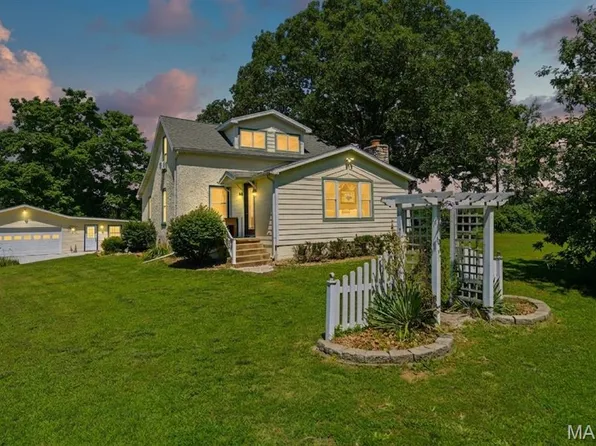 255 Pickles Ford Rd, Saint Clair, MO 63077