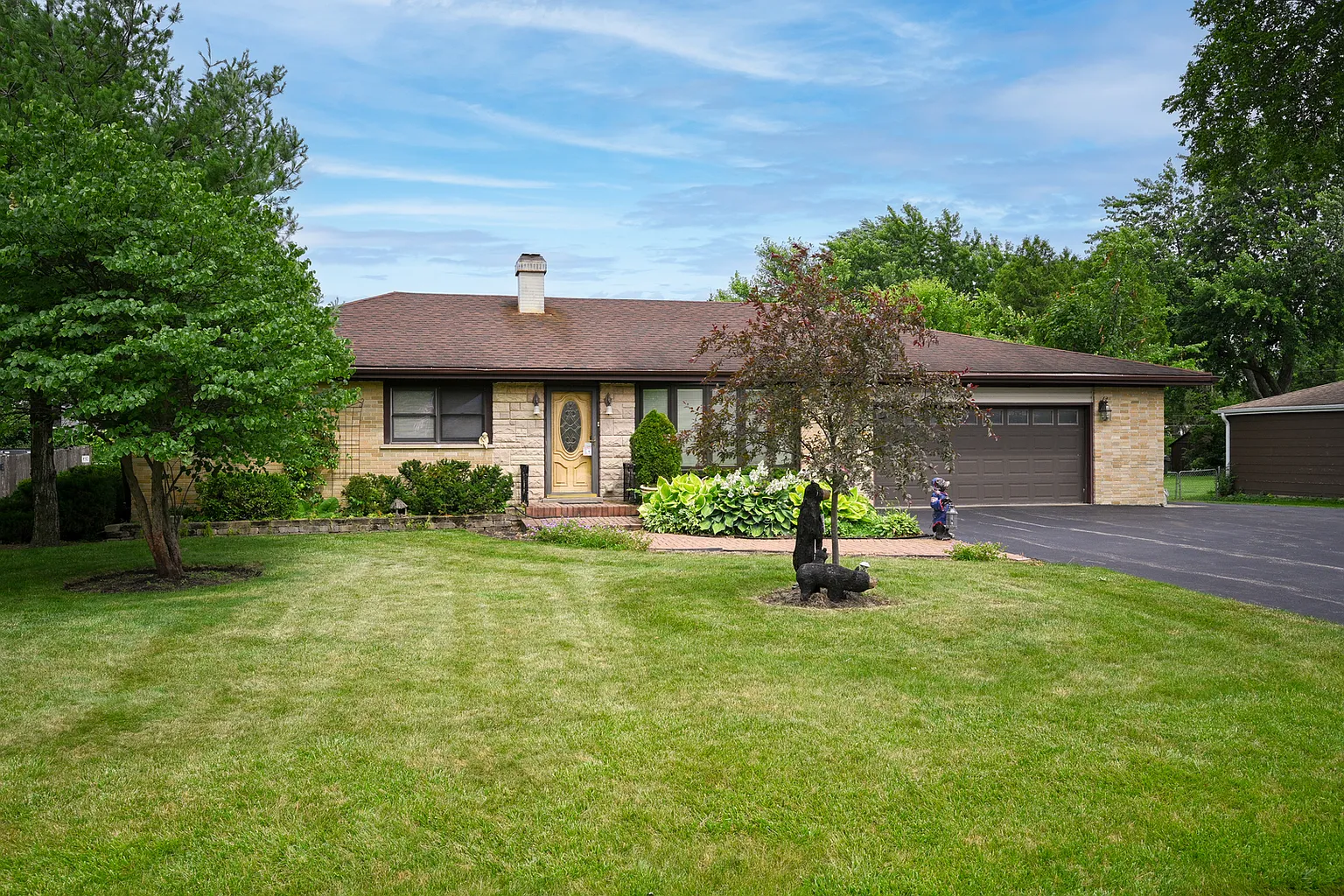 2N111 Amy Ave photo 1
