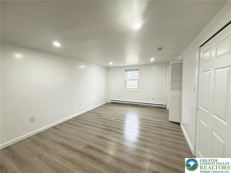 735 Main St #2 — Photo 8