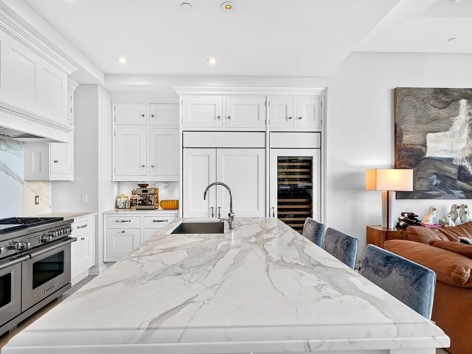 3 bed, 3.5 bath, 2134 sqft, $20,000 — Photo 3