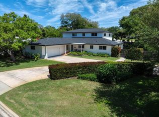 1739 Eagles Nest Dr, Belleair, FL 33756