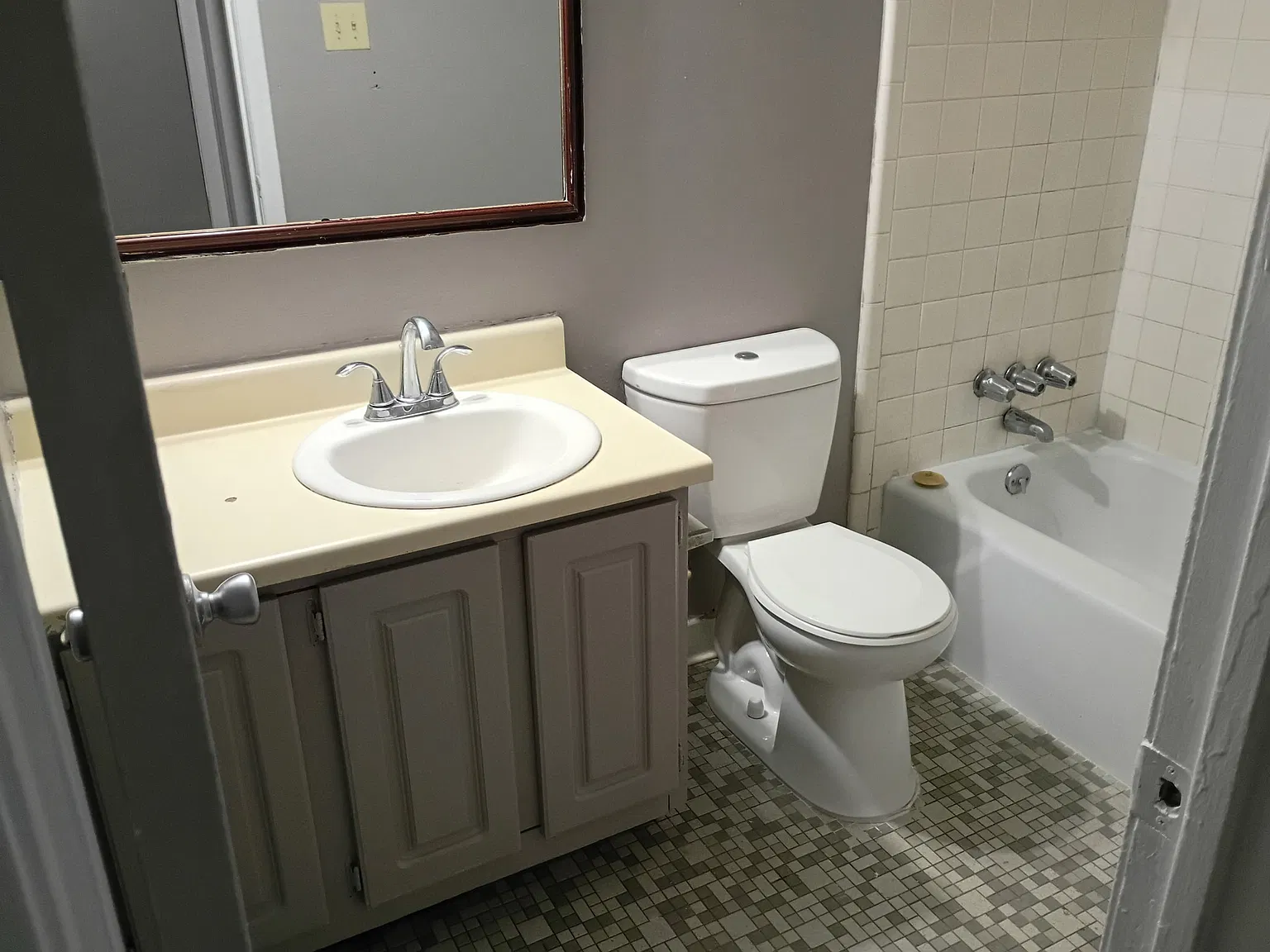 Beechwood Park Apartments — Photo 3