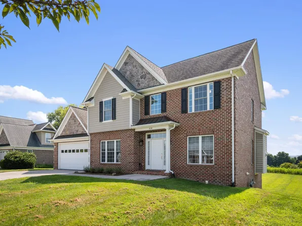 8139 River Course Dr, Radford, VA 24141