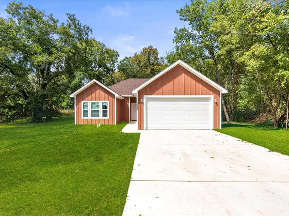 1624 E Collin St, Corsicana, TX 75110