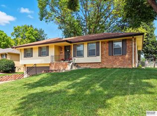 13556 Stanford St, Omaha, NE 68144